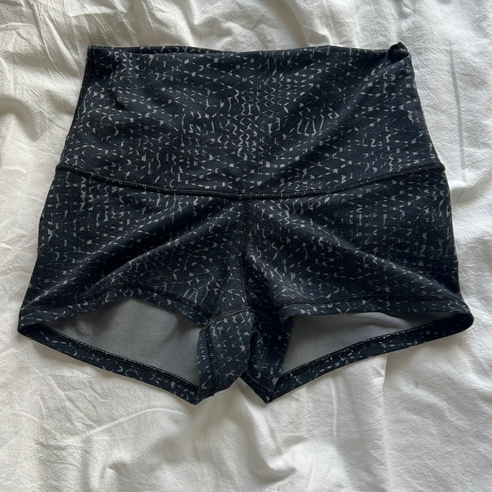 Lululemon Size 2 High Rise Shorts